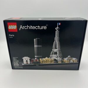 LEGO Architecture Paris Skyline Set